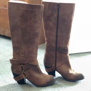 Fergie Legend Cowboy Boots